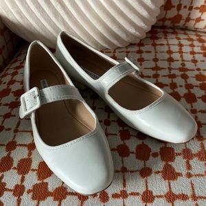 Chelsea & Violet: 9.5, 41, Egg shell, Mary Jane flats. Soft genuine leather.